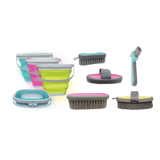 Showman® 5 Piece Grooming Kit with Collapsible Bucket